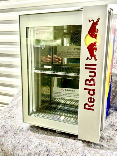 Red bull mini - mini, baby